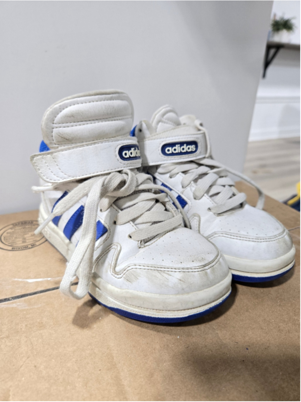 Boys Adidas High Top Sneakers White Blue Size 11 Toddler
